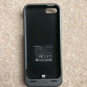 Mophie Juice Pack Charging iPhone 5 Case
